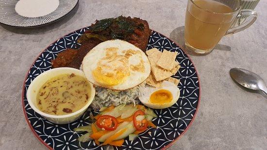 Ahh-Yum by Kampong Kravers