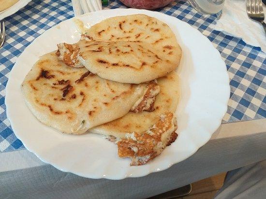 Pupuseria Costa Azul