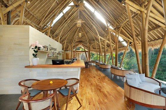 Ganapati Bar & Lounge