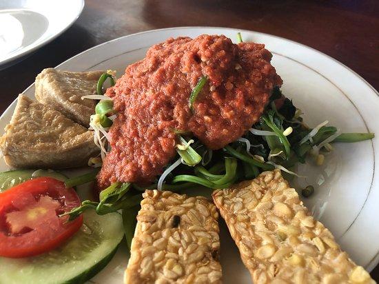 Fish Bones Warung