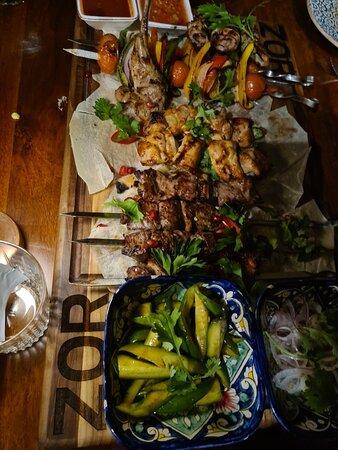 Zor Restaurant & Lounge