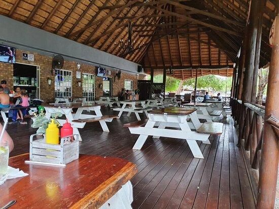 bos. Restaurant & Bar