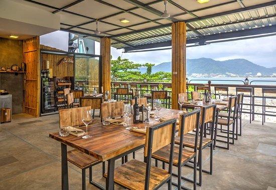 Loy Lom Bar & Grill