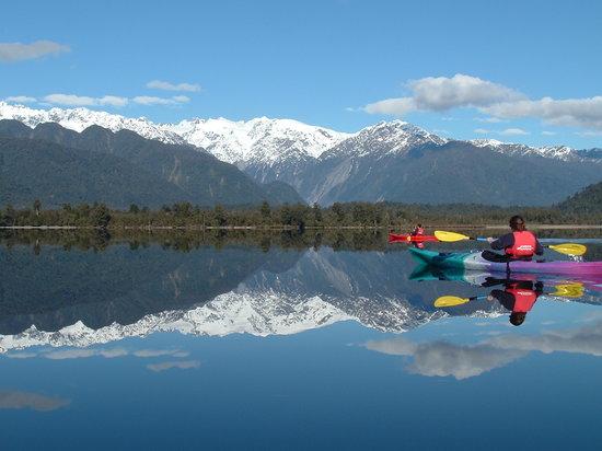 Glacier Country Kayaks