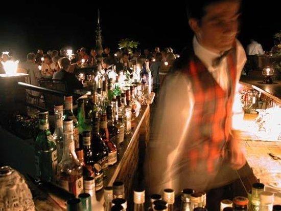 Quick Shot Teras Bar