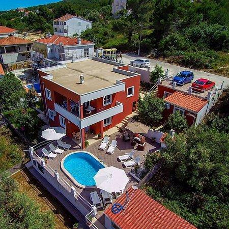 Skrapa Beach Bar