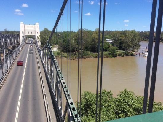 Walter Taylor Bridge