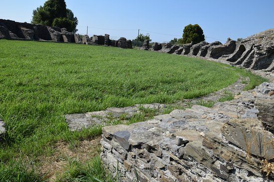 Area Archeologica e il Sistema Museale dell'Antica Citta di Luna