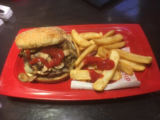 Red Robin Gourmet Burgers