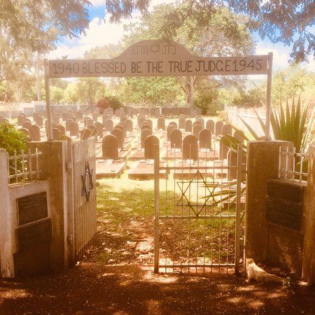 Jewish Detainees Museum and Saint Martin Jewish Cemetery