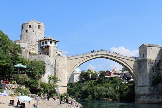 Beach under The Old bridge