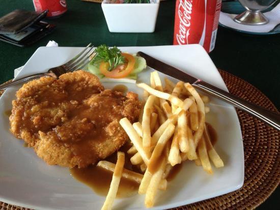 Legend Bar & Restaurant