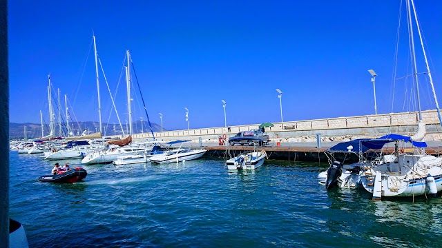 Latsi Marina