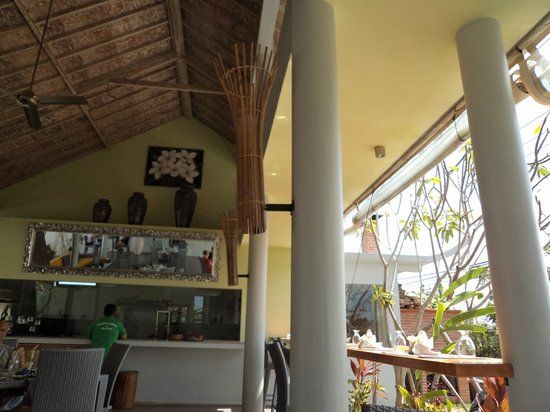 Warung Kamboja