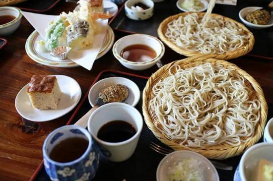 Hakone Akatsukian