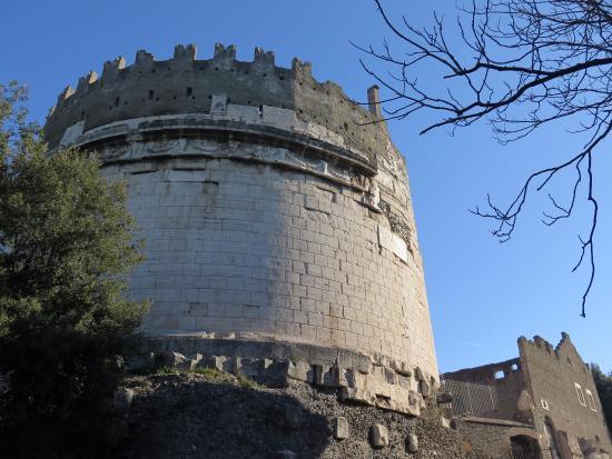 Cecilia Metella mausoleum