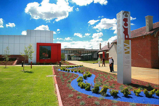 Western Plains Cultural Centre