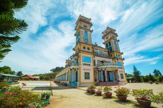 Cao Dai-templet