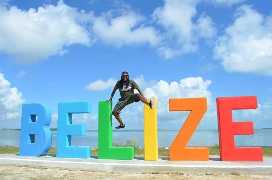 The Belize Sign Monument