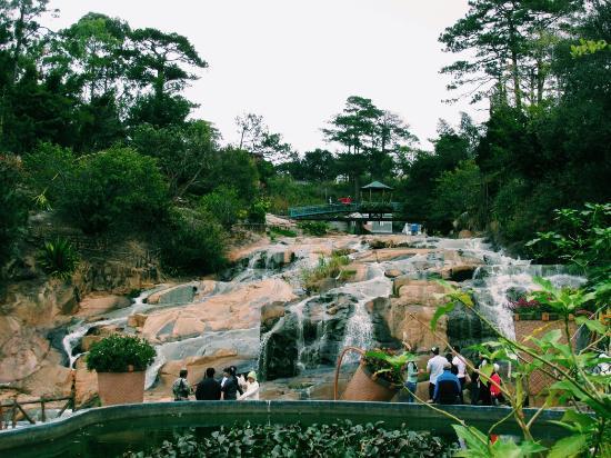 Cam Ly Waterfalls