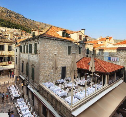 Fish restaurant Proto