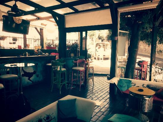konaavoka art caffe