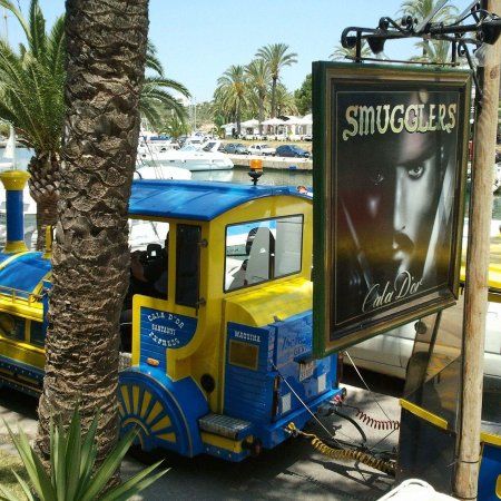 Smugglers Bar