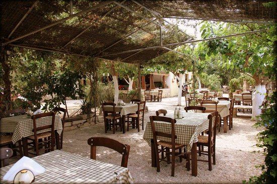 Ta Douliana Taverna