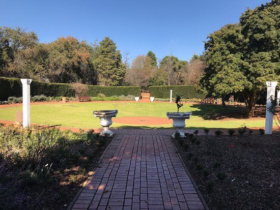 Johannesburgs botaniska trädgård och Emmarentiadammen