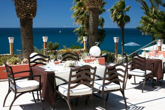 Mirandus Restaurant