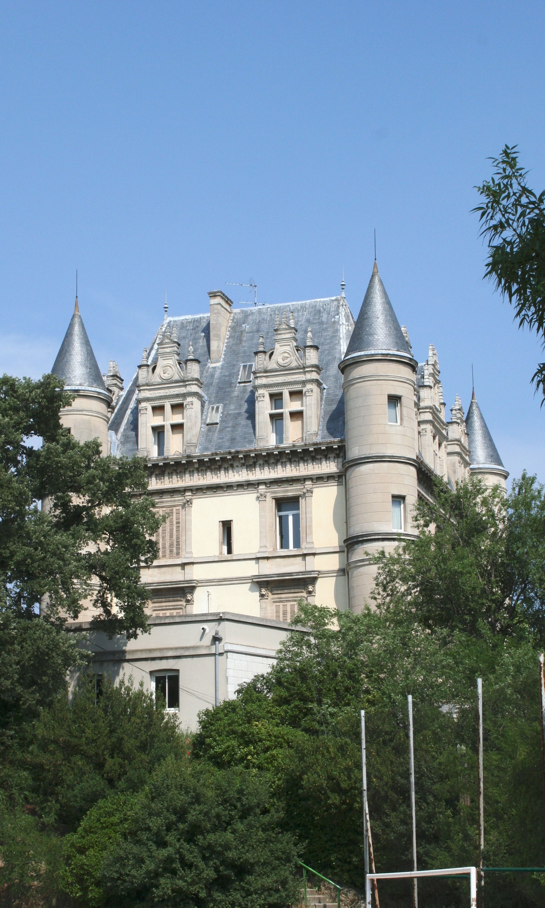 Chateau Regis