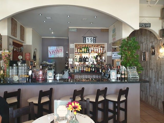 Konfusion Tapas & Cocktail Bar