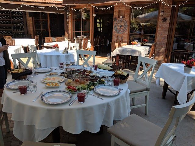 Izela Restaurant