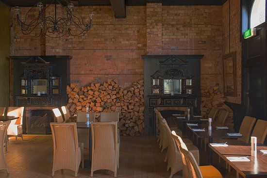 The Birdcage Tavern