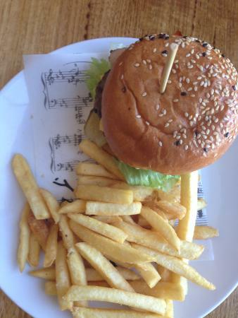 The Bay Hotel & Diner
