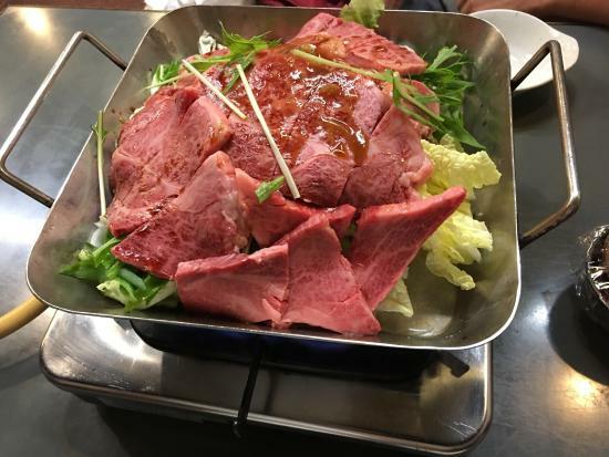 焼肉 富鶴