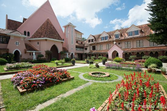 Domaine de Marie Church