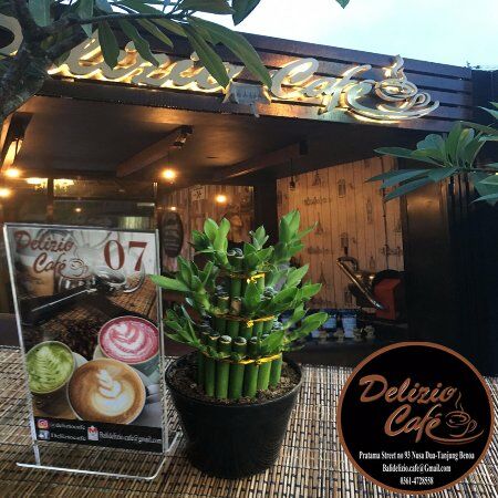 Delizio Cafe